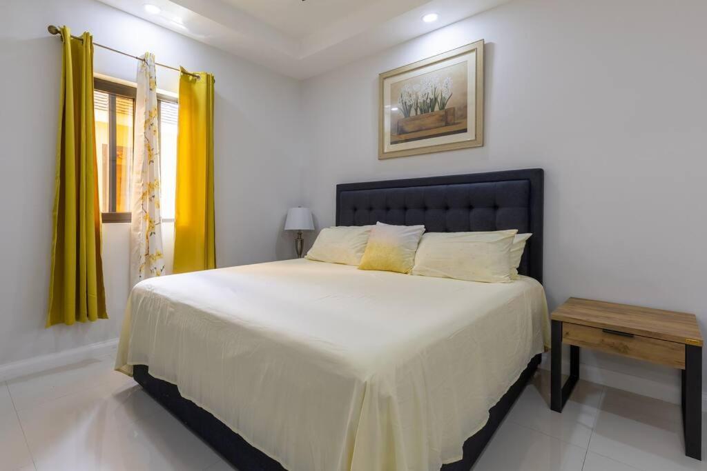 Sun Shine Luxury Villas 2 Bedroom Pool & Gym Ocho Rios St Ann Kültér fotó